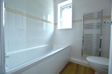 2 bedroom Semi-detached house to let in St. Annes Close, Oakham, LE15