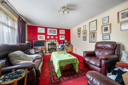 2 bedroom Detached house for sale in Heath Drive, Cottesmore