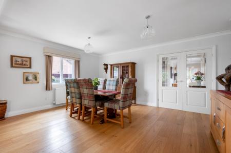 3 bedroom Detached bungalow for sale in Walnut Close, Stretton