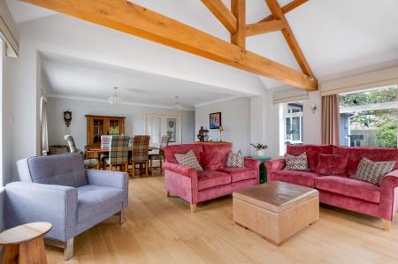 3 bedroom Detached bungalow for sale in Walnut Close, Stretton