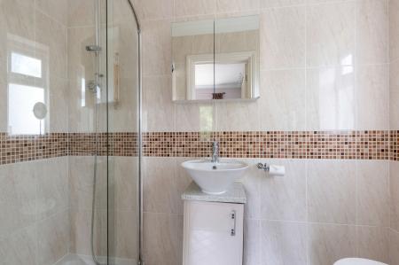 3 bedroom Detached bungalow for sale in Walnut Close, Stretton