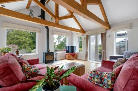 3 bedroom Detached bungalow for sale in Walnut Close, Stretton