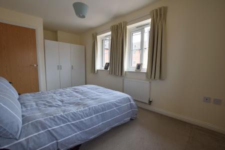 4 bedroom Detached house to let in John Clare Close, Oakham, LE15
