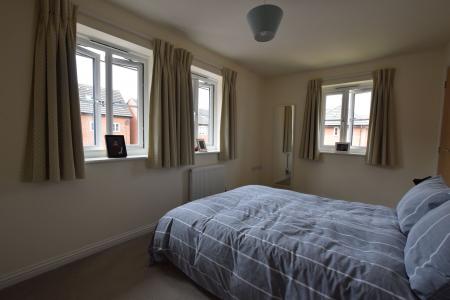 4 bedroom Detached house to let in John Clare Close, Oakham, LE15
