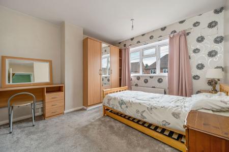 3 bedroom Semi-detached house for sale in Westfield Avenue, Oakham