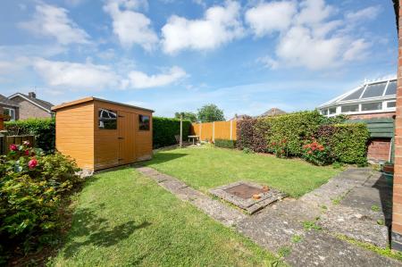 3 bedroom Semi-detached house for sale in Lonsdale Way, Oakham