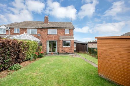 3 bedroom Semi-detached house for sale in Lonsdale Way, Oakham