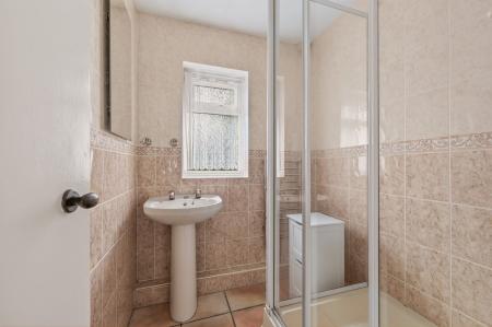 3 bedroom Semi-detached house for sale in Lowther Close, Langham
