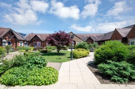 1 bedroom Semi-detached bungalow for sale in Huntsmans Drive, Oakham