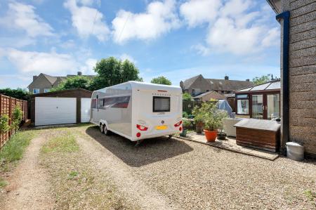 3 bedroom Semi-detached house for sale in Hannahs Field, Ridlington