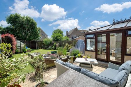 3 bedroom Semi-detached house for sale in Hannahs Field, Ridlington