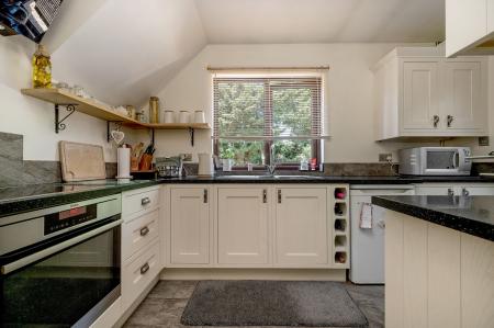 3 bedroom Semi-detached house for sale in Hannahs Field, Ridlington