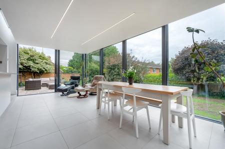 4 bedroom Detached house for sale in Lethbridge Close, Oakham