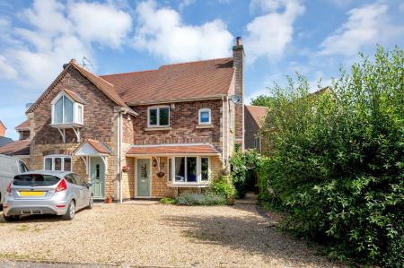 3 bedroom Semi-detached house for sale in Willow Close, Whissendine