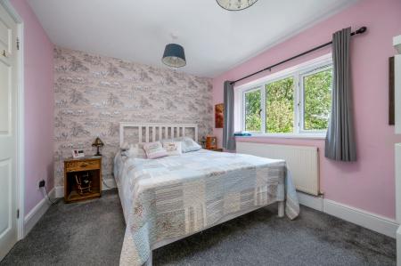 3 bedroom Semi-detached house for sale in Willow Close, Whissendine