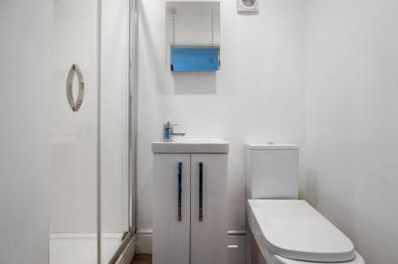 3 bedroom Semi-detached house for sale in Willow Close, Whissendine
