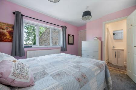 3 bedroom Semi-detached house for sale in Willow Close, Whissendine