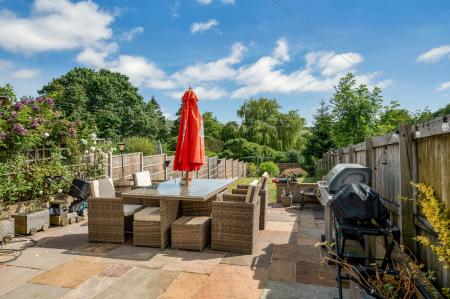 3 bedroom Terraced House for sale in Stretton Road, Greetham