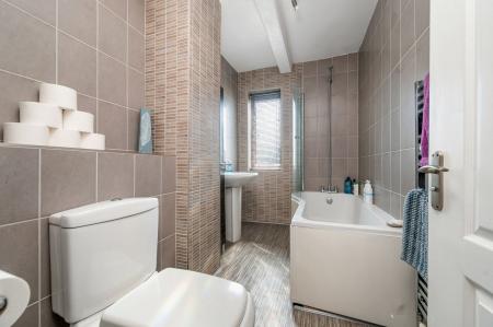 3 bedroom Terraced House for sale in Main Road, Glaston
