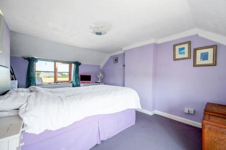 3 bedroom Terraced House for sale in Main Road, Glaston