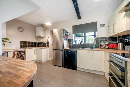 3 bedroom Terraced House for sale in Main Road, Glaston