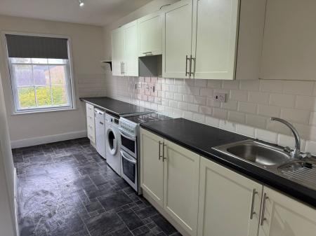 1 bedroom Flat to let in High Street, Oakham, LE15