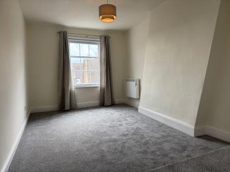 1 bedroom Flat to let in High Street, Oakham, LE15