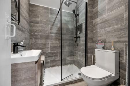 2 bedroom Detached house for sale in Davenport Cottage, Langham