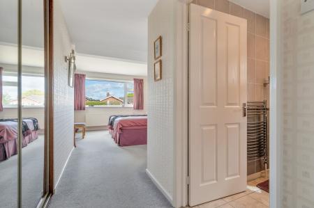 4 bedroom Detached house for sale in Hanbury Close, Oakham