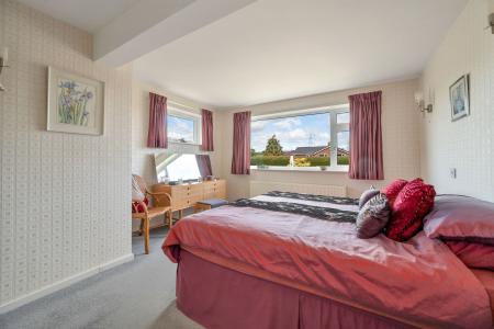 4 bedroom Detached house for sale in Hanbury Close, Oakham
