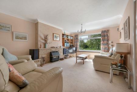 4 bedroom Detached house for sale in Hanbury Close, Oakham