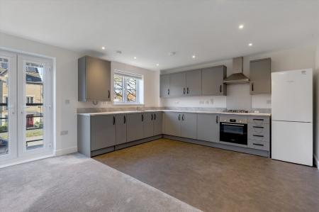 2 bedroom Flat to let in Stud Road, Barleythorpe