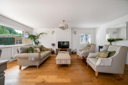 3 bedroom Detached bungalow to let in Cedar Close, Uppingham, LE15
