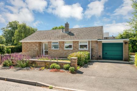 Cedar Close, Uppingham, LE15