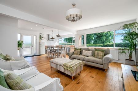 3 bedroom Detached bungalow to let in Cedar Close, Uppingham, LE15