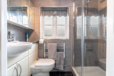 2 bedroom Flat for sale in Blackwater Road, Barleythorpe