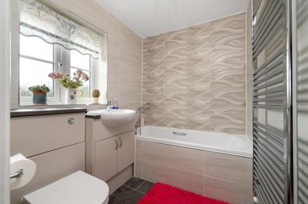 2 bedroom Flat for sale in Blackwater Road, Barleythorpe