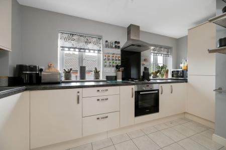 2 bedroom Flat for sale in Blackwater Road, Barleythorpe