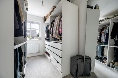 3 bedroom End of terrace house for sale in Holbrook Way, Barleythorpe