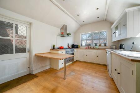 5 bedroom Terraced House for sale in Leicester Road, Uppingham