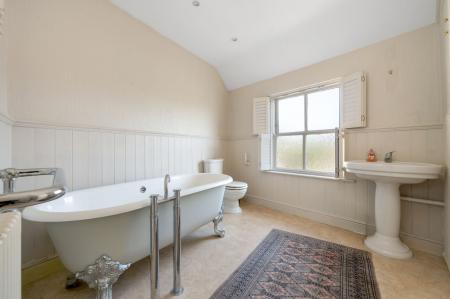 5 bedroom Terraced House for sale in Leicester Road, Uppingham