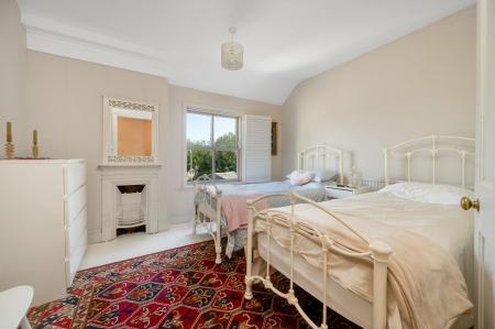 5 bedroom Terraced House for sale in Leicester Road, Uppingham