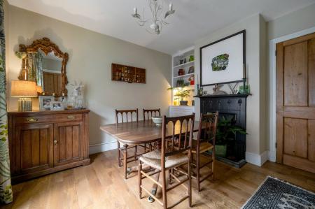 2 bedroom Terraced House for sale in Kings Road, Oakham