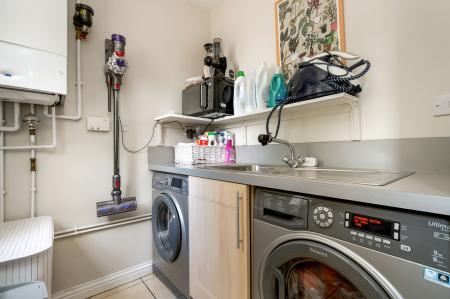 3 bedroom Terraced House for sale in Mallard Court, Oakham, LE15