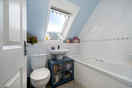 3 bedroom Terraced House for sale in Mallard Court, Oakham, LE15