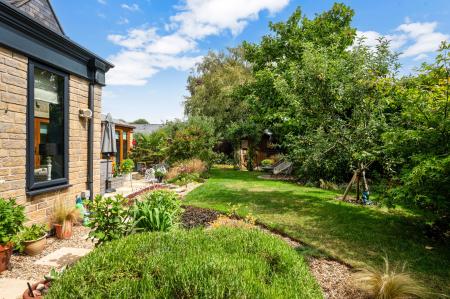 3 bedroom Detached house for sale in Main Street, Thistleton