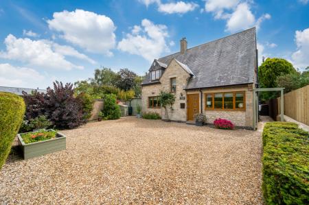 3 bedroom Detached house for sale in Main Street, Thistleton
