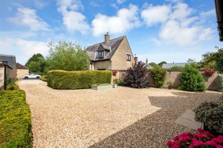 3 bedroom Detached house for sale in Main Street, Thistleton