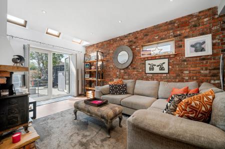 3 bedroom End of terrace house for sale in Newtown Road, Uppingham