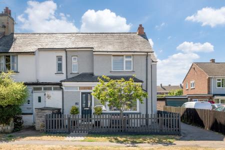 3 bedroom End of terrace house for sale in Newtown Road, Uppingham